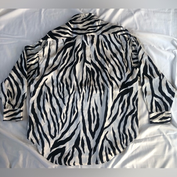 Brett Harrison Blouses Vintage 80s Zebra Print 100%Pure Silk.Women’s Size Small. - Picture 3 of 6